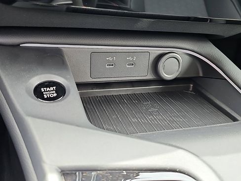 New 2026 Nissan Sentra SR w/ SR Premium Package image 15