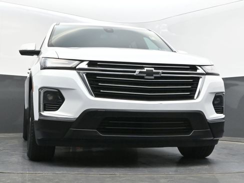 Used 2023 Chevrolet Traverse LT AWD/4WD image 38