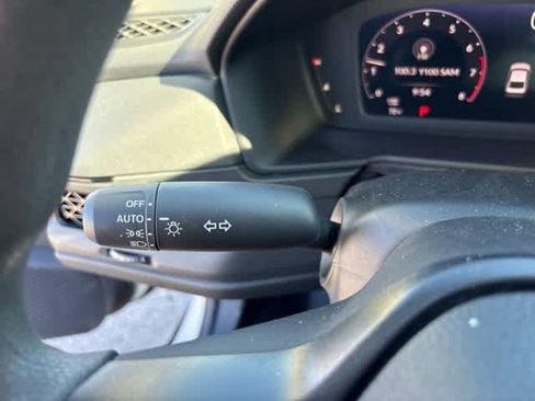 Certified 2025 Honda Accord SE image 16