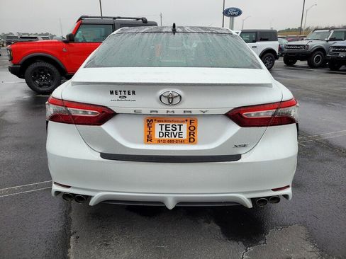 Used 2019 Toyota Camry XSE image 10