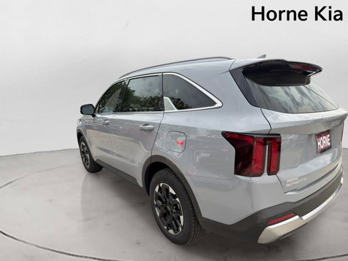 New 2026 Kia Sorento S FWD image 5