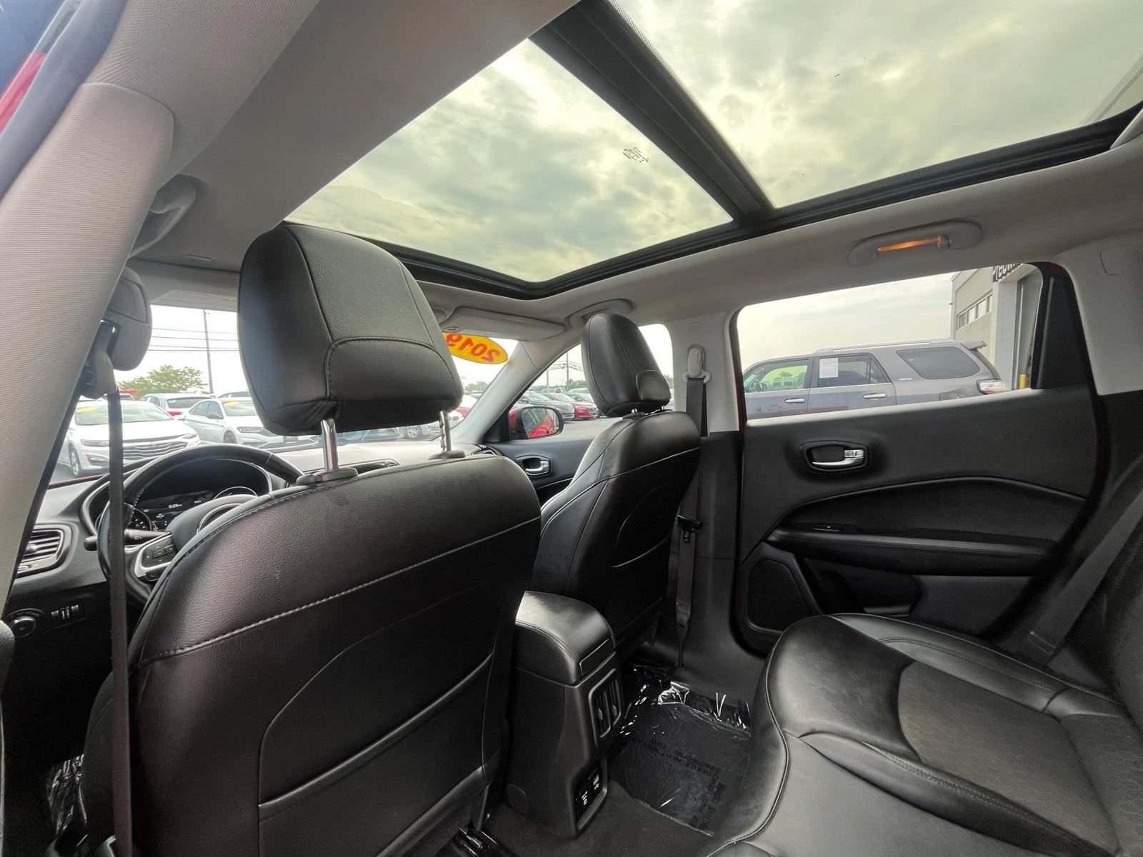 Used 2019 Jeep Compass Latitude AWD/4WD image 31