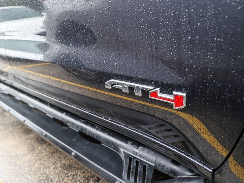 Used 2024 GMC Sierra 1500 AT4 w/ Technology Package AWD/4WD image 13