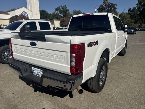 Used 2022 Ford F250 Lariat w/ Lariat Ultimate Package AWD/4WD image 4