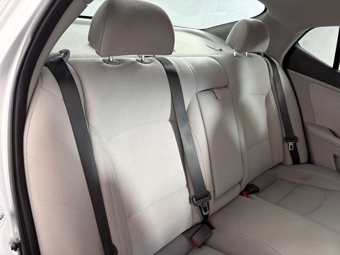 Used 2015 Kia Optima LX image 19