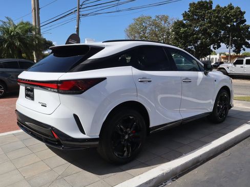 Used 2026 Lexus RX 500h F Sport image 5