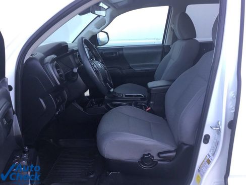 Used 2022 Toyota Tacoma SR image 28