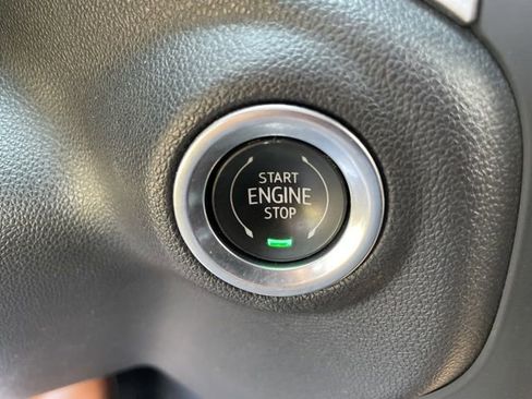 Used 2022 Chevrolet Silverado 1500 Custom image 18