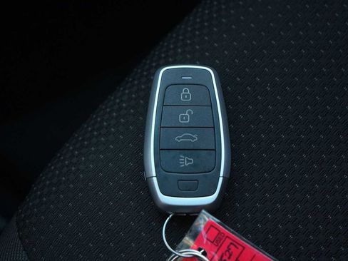 Used 2019 Honda HR-V EX image 28