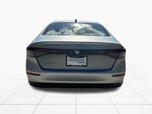 Used 2026 Honda Accord SE image 7