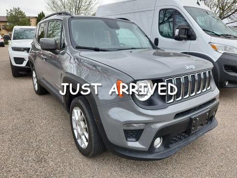 Used 2020 Jeep Renegade Latitude w/ Cold Weather Group image 1