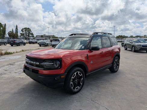 Used 2022 Ford Bronco Sport Outer Banks w/ Tech Package AWD/4WD image 4