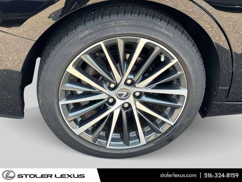 Used 2024 Lexus ES 350 w/ Premium Package FWD image 5