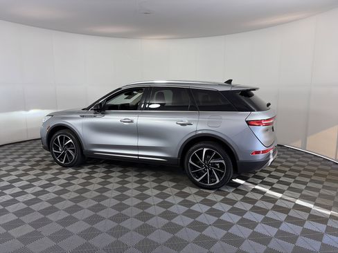 Used 2023 Lincoln Corsair Reserve w/ Equipment Group 202A image 8