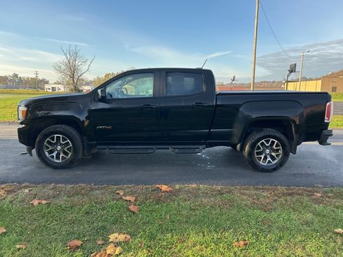 Used 2022 GMC Canyon AT4 image 4