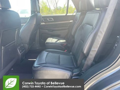 Used 2018 Ford Explorer Limited w/ Equipment Group 301A AWD/4WD image 26