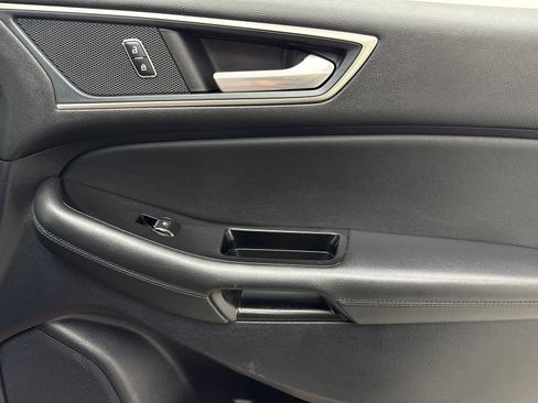 Used 2019 Ford Edge SEL w/ Equipment Group 201A FWD image 44