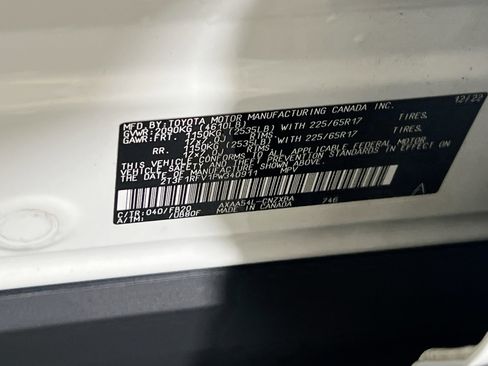 Used 2023 Toyota RAV4 LE image 29