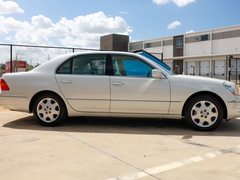 Used 2002 Lexus LS 430 image 18