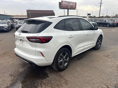 Used 2024 Ford Escape ST-Line w/ Tech Pack #1 FWD image 4