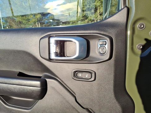 Used 2021 Jeep Wrangler Unlimited Sport image 31