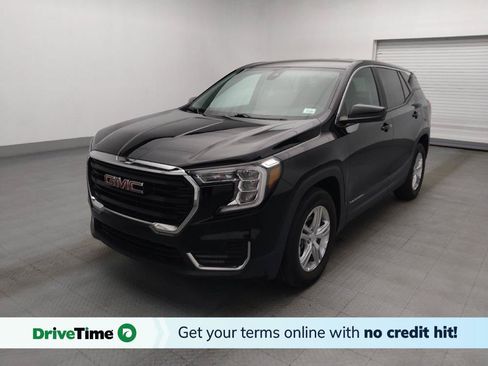 Used 2024 GMC Terrain SLE FWD image 1