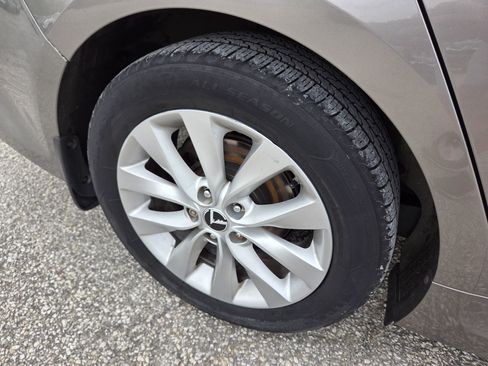 Used 2016 Kia Optima EX w/ Premium Package FWD image 10
