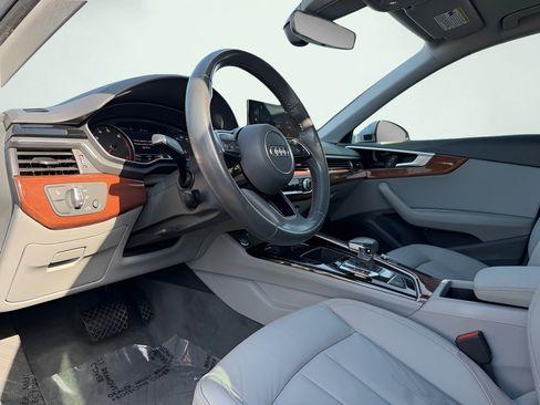 Used 2020 Audi A4 2.0T Premium FWD image 4