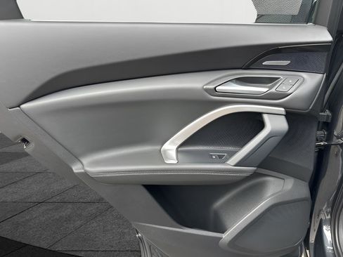 Used 2025 Audi Q5 Premium Plus w/ Premium Plus image 14