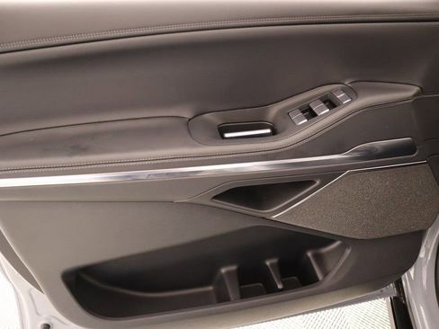 New 2025 Lincoln Navigator Reserve image 17