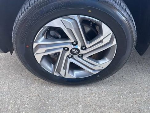 Used 2023 Hyundai Santa Fe SEL image 5