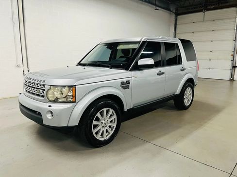 Used 2010 Land Rover LR4 HSE AWD/4WD image 2