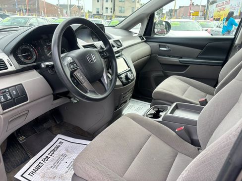 Used 2017 Honda Odyssey SE image 16
