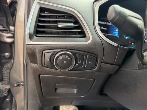 Used 2017 Ford Edge Titanium w/ Technology Package AWD/4WD image 6