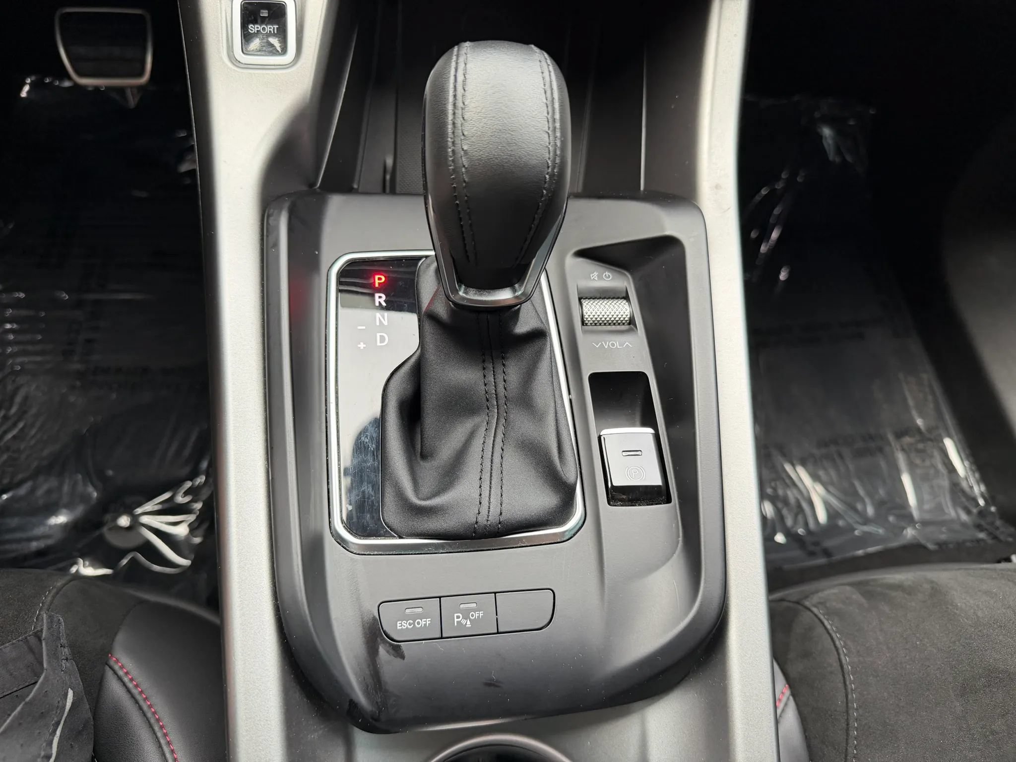 Used 2024 Dodge Hornet R/T Plus AWD/4WD image 33