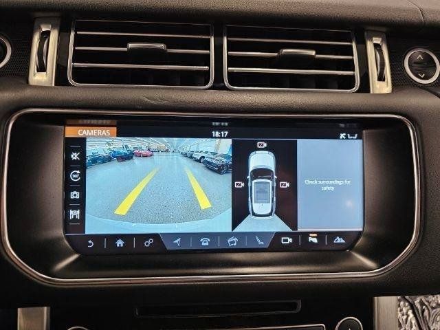 Used 2017 Land Rover Range Rover Supercharged AWD/4WD image 21