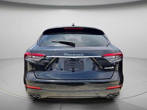 Used 2023 Maserati Levante GT AWD/4WD image 5