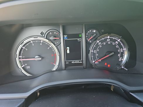 Certified 2023 Toyota 4Runner TRD Off-Road Premium w/ Moonroof Package AWD/4WD image 20