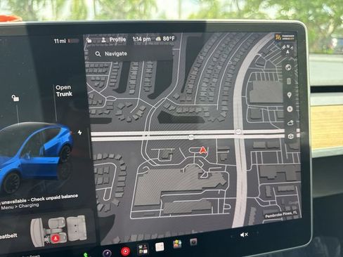 Used 2025 Tesla Model Y Long Range RWD image 18