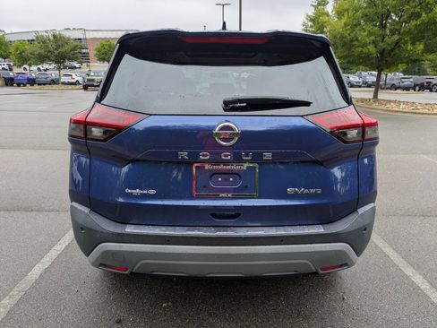 Used 2021 Nissan Rogue SV w/ Premium Package AWD/4WD image 5
