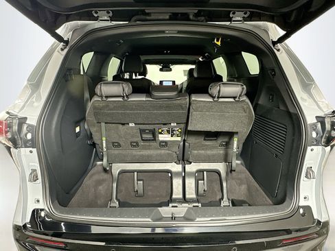 Used 2023 Toyota Sienna XSE w/ XSE Plus Package AWD/4WD image 28