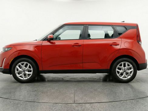Used 2025 Kia Soul LX w/ LX Technology Package image 5