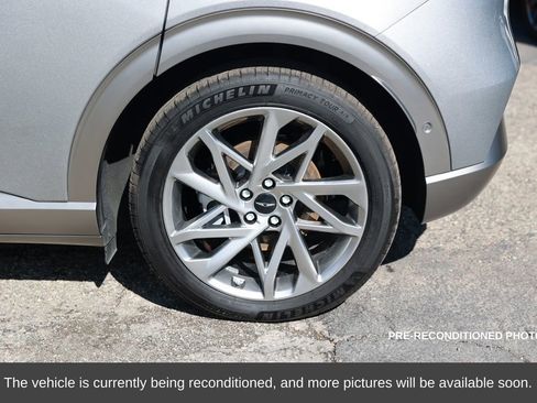 Used 2025 Genesis GV60 Advanced image 10