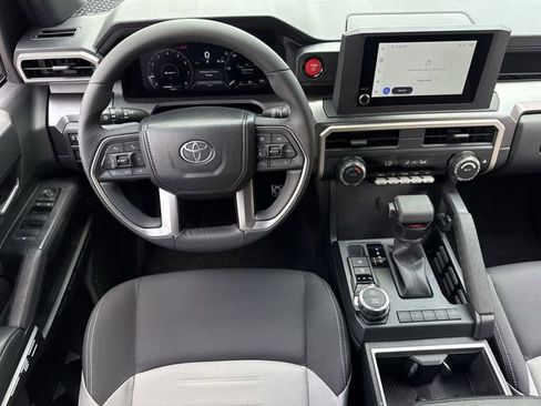 Used 2025 Toyota Tacoma TRD Sport AWD/4WD image 13