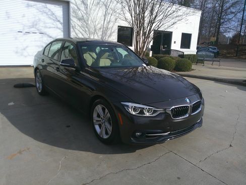 Used 2016 BMW 328i Sedan image 2