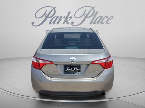 Used 2014 Toyota Corolla LE FWD image 4