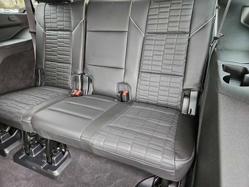 Used 2023 Cadillac Escalade Sport Platinum w/ Heavy-Duty Trailer Package image 32