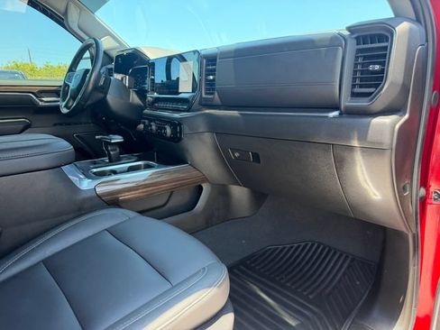 Certified 2024 Chevrolet Silverado 1500 RST w/ Convenience Package II AWD/4WD image 16