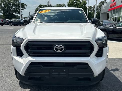 Used 2024 Toyota Tacoma SR AWD/4WD image 4