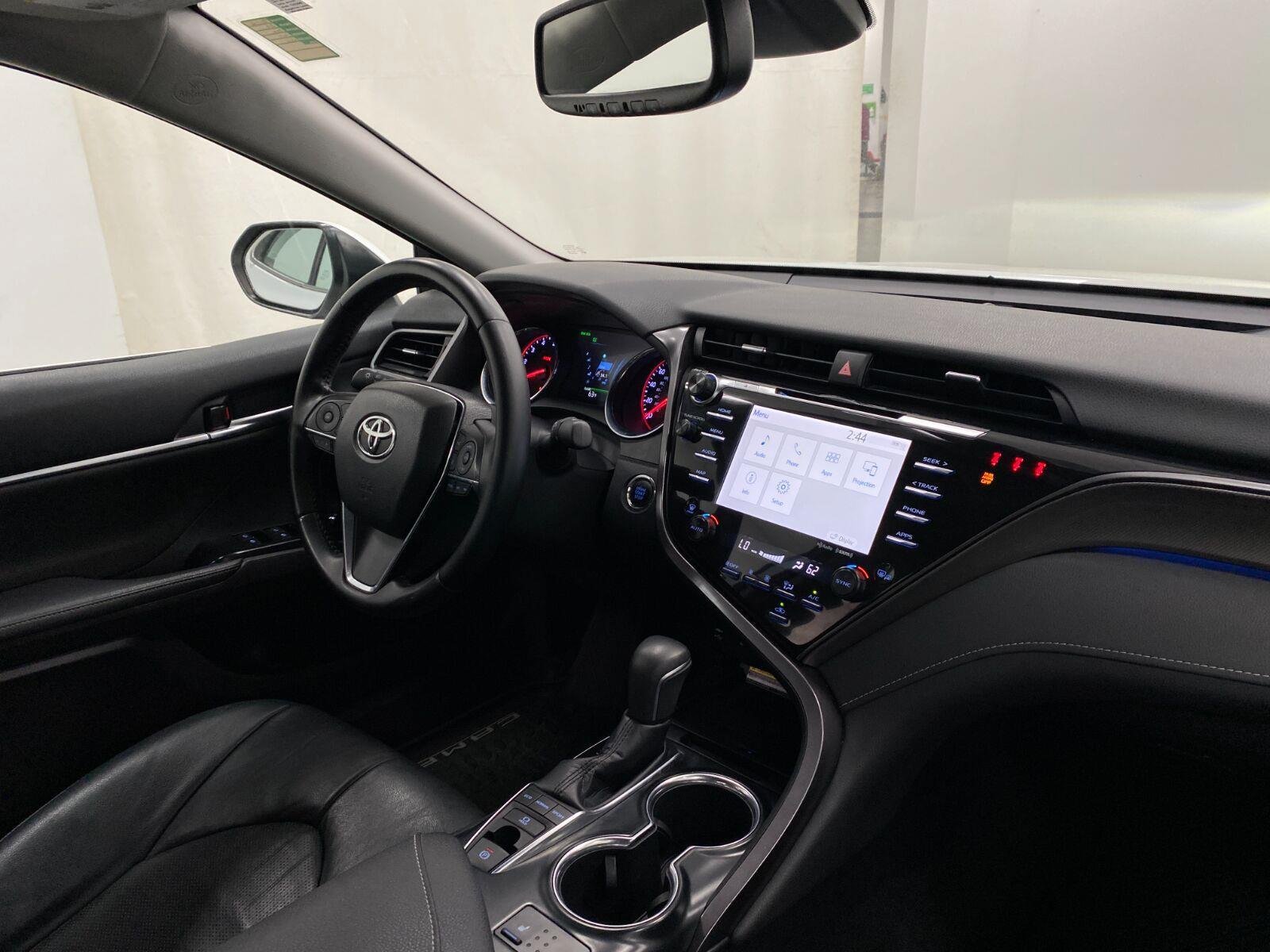 Used 2019 Toyota Camry XSE FWD image 19